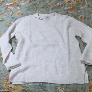 Old Navy Women's Cream Crew Neck Sweater